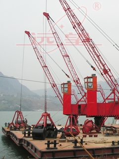  船用抓斗起重机 